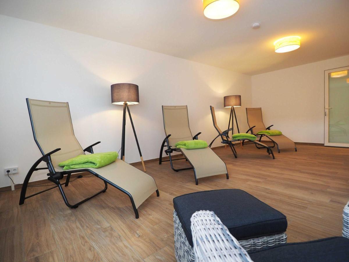 Appartement "Froschkoenig" - Oase Am Haff Garz  Extérieur photo